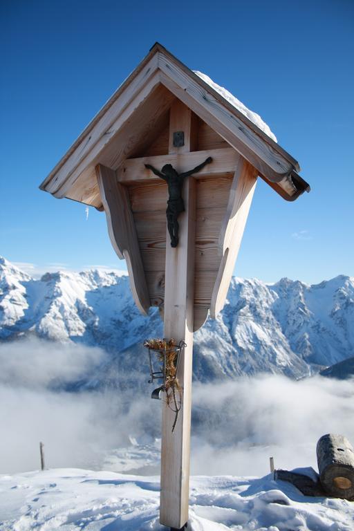 Hotel Donnerhof Fulpmes Bagian luar foto