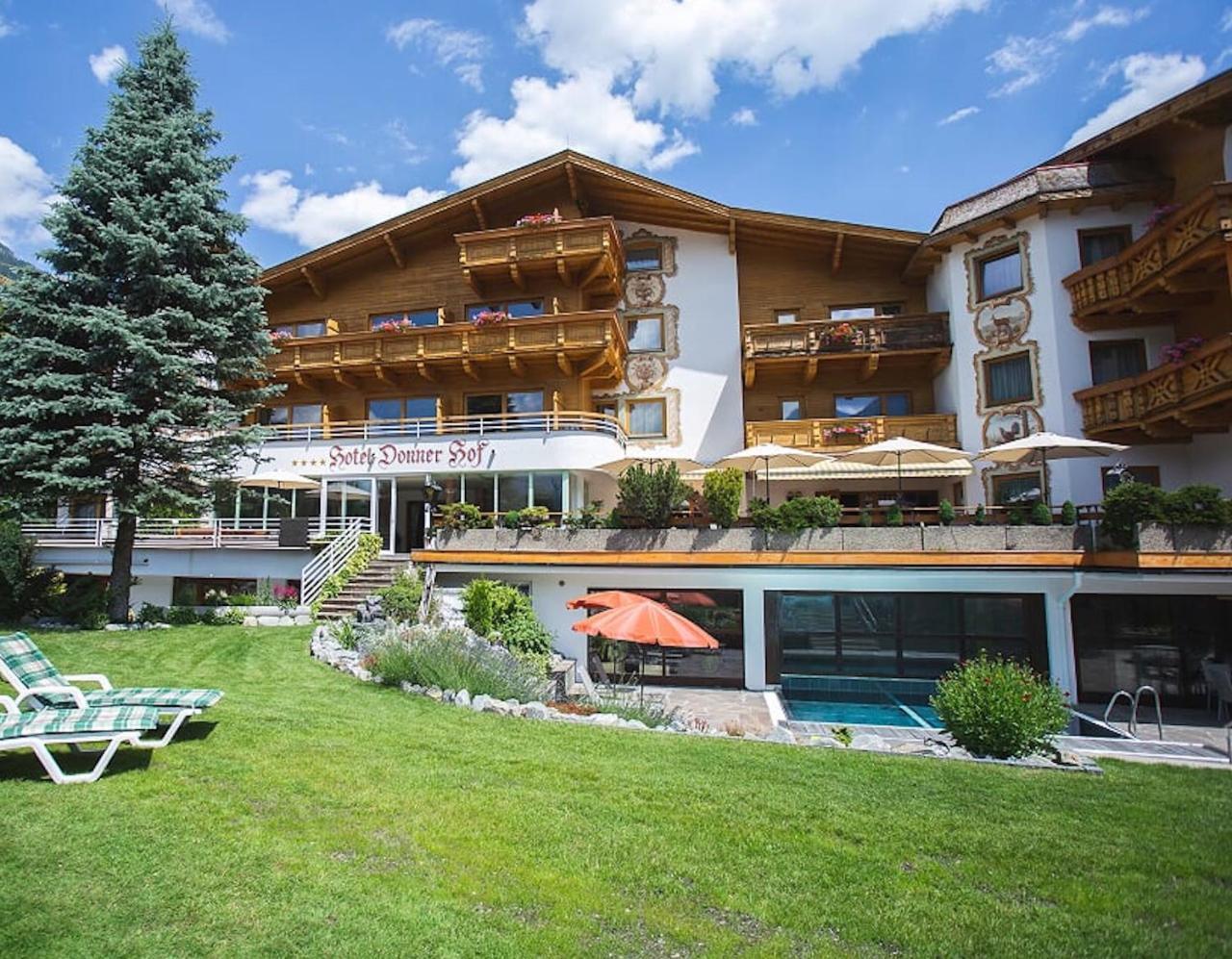 Hotel Donnerhof Fulpmes Bagian luar foto